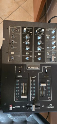 Mixer mackie 2 - mixer,