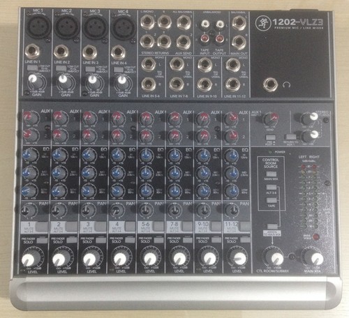 Mackie mixer analogico